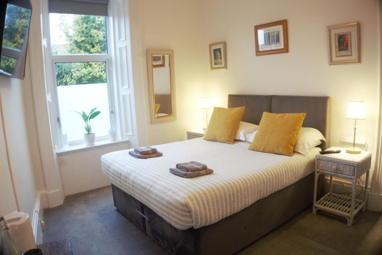 Barns Serviced 4*